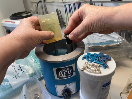 Wax Molds Part 2: Wax Injection and Alterations with Jennifer Stenhouse, Oct. 26