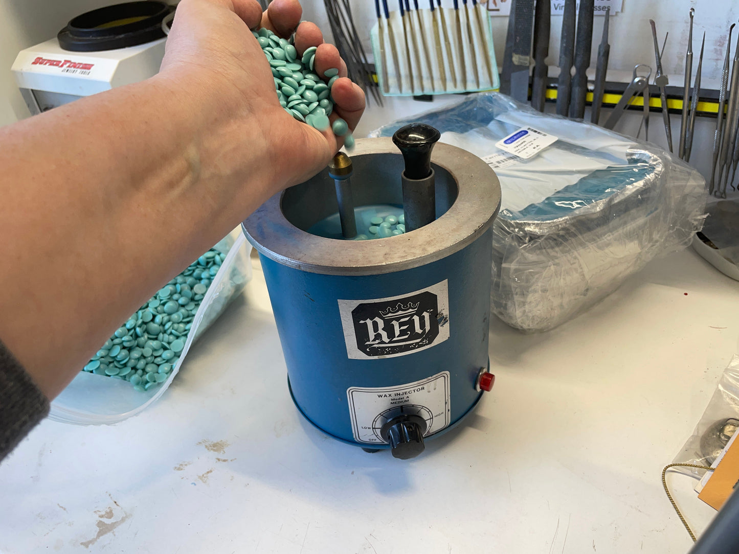 Wax Molds Part 2: Wax Injection and Alterations with Jennifer Stenhouse, Oct. 26