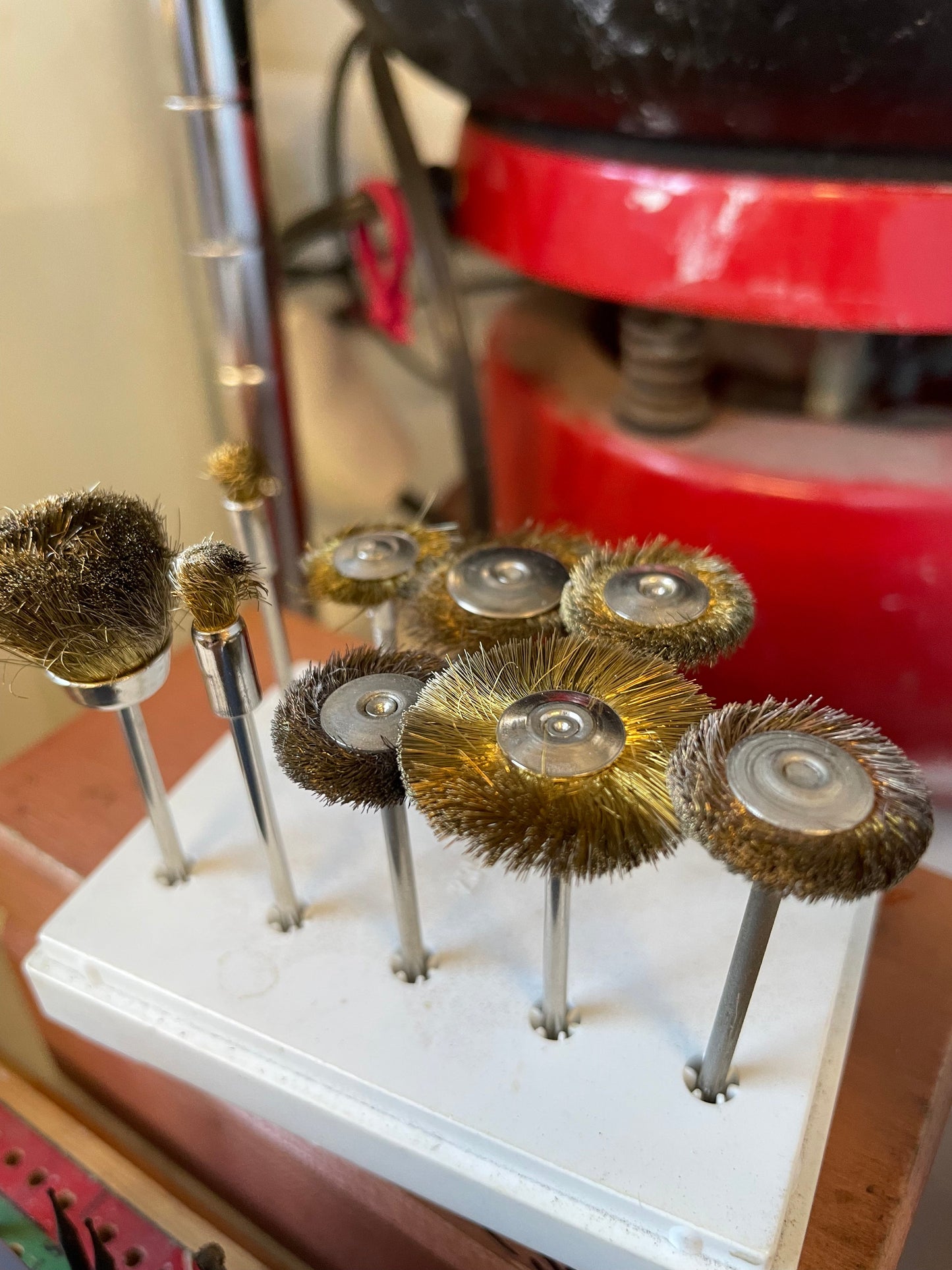 Finishing and Polishing Demystified with Jennifer Stenhouse, Oct. 11
