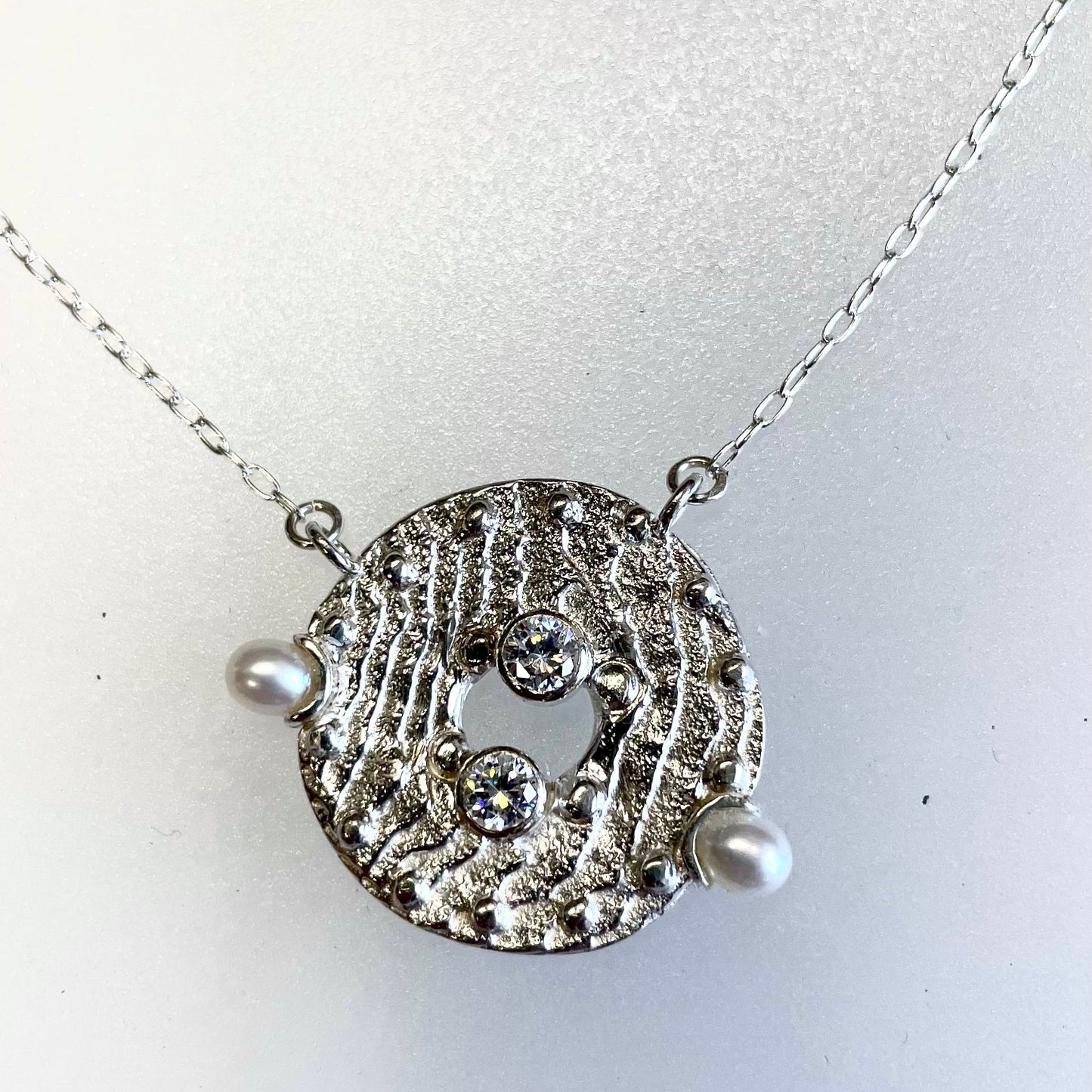 Alternative Stone Setting: Pearls and Half-drilled Stones - VIDEO