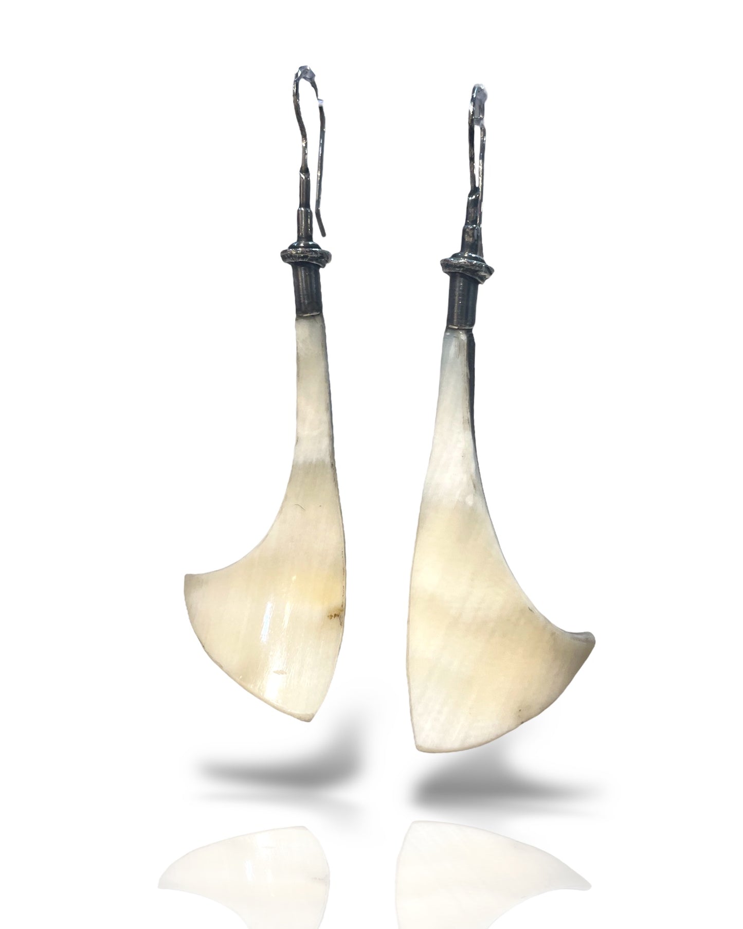 Horn to Adornment: Ancient Material, Modern Jewelry with Jennifer Stenhouse, Sept 13, 2026